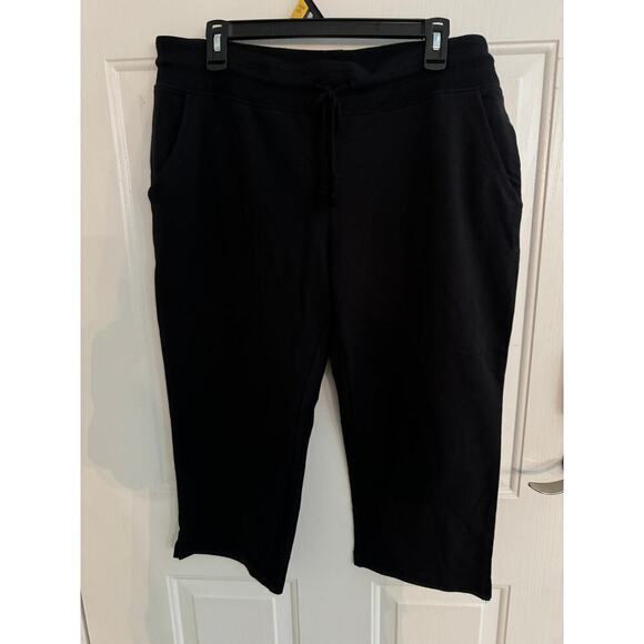 Eddie Bauer Black Capri Pants - Size XL - Picture 8 of 9